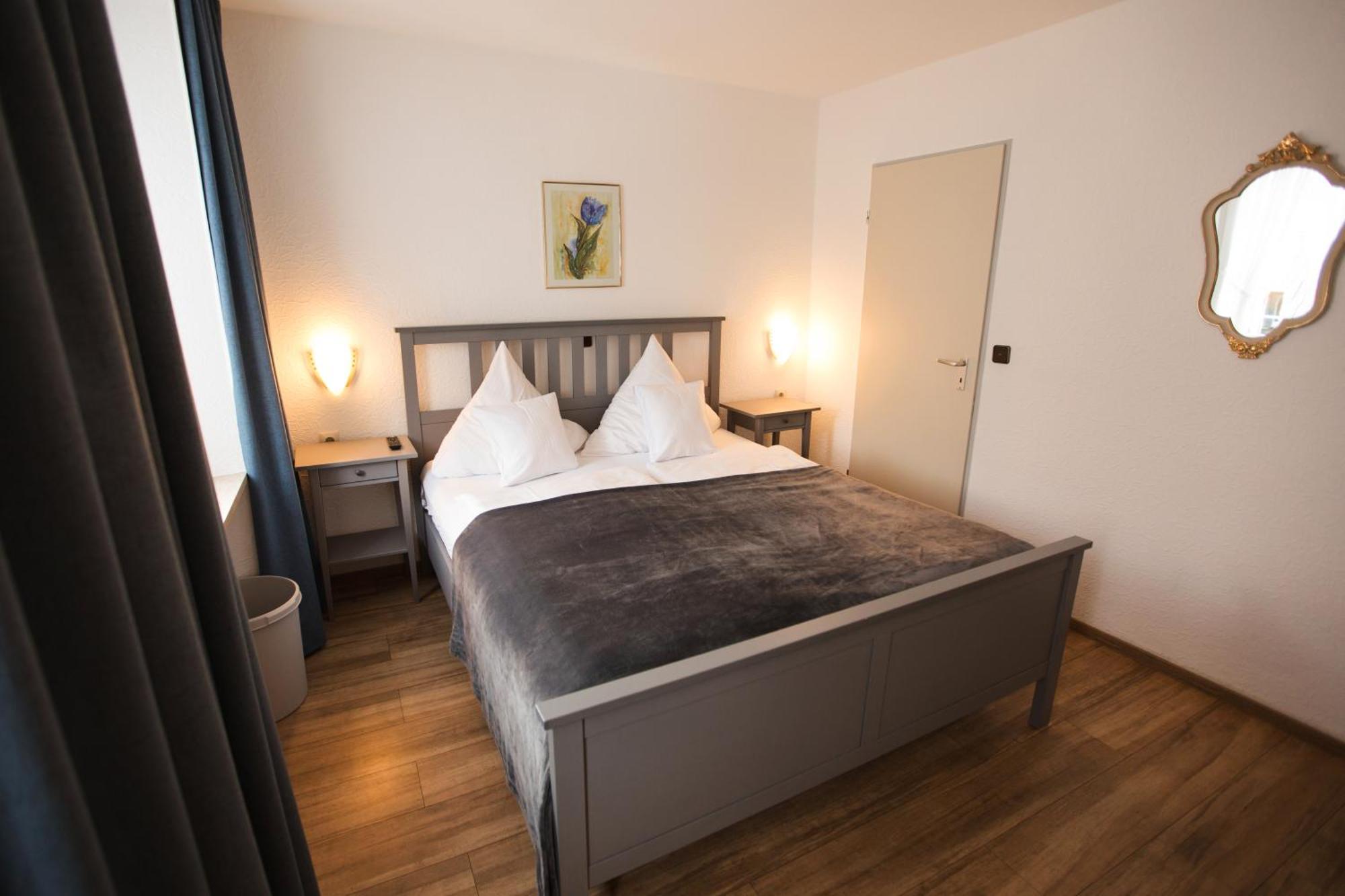 Kröv Ratskeller Hotel & Restaurant מראה חיצוני תמונה