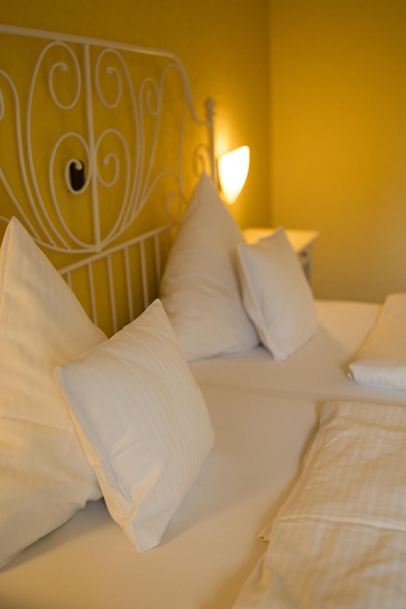 Kröv Ratskeller Hotel & Restaurant מראה חיצוני תמונה