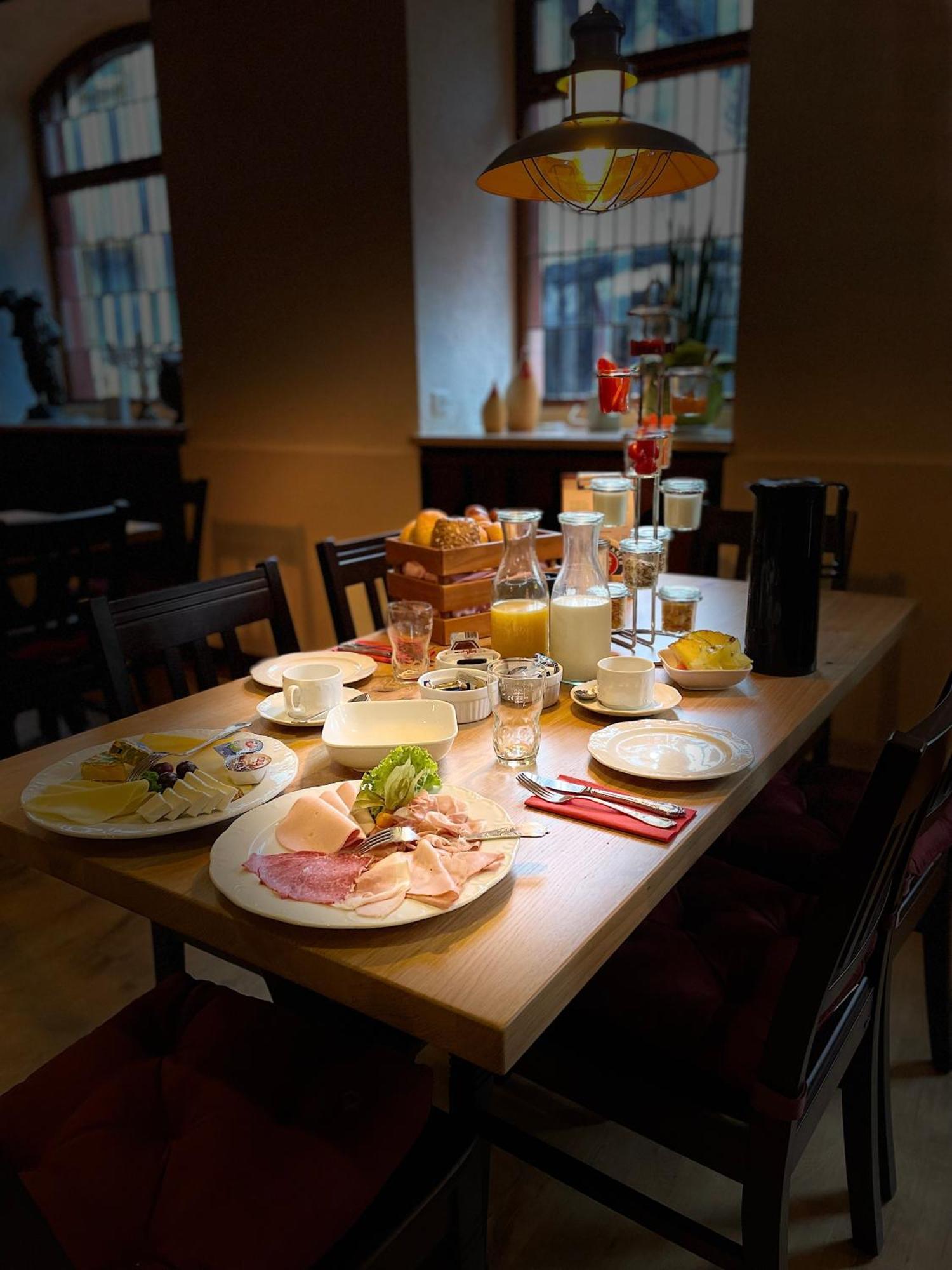 Kröv Ratskeller Hotel & Restaurant מראה חיצוני תמונה