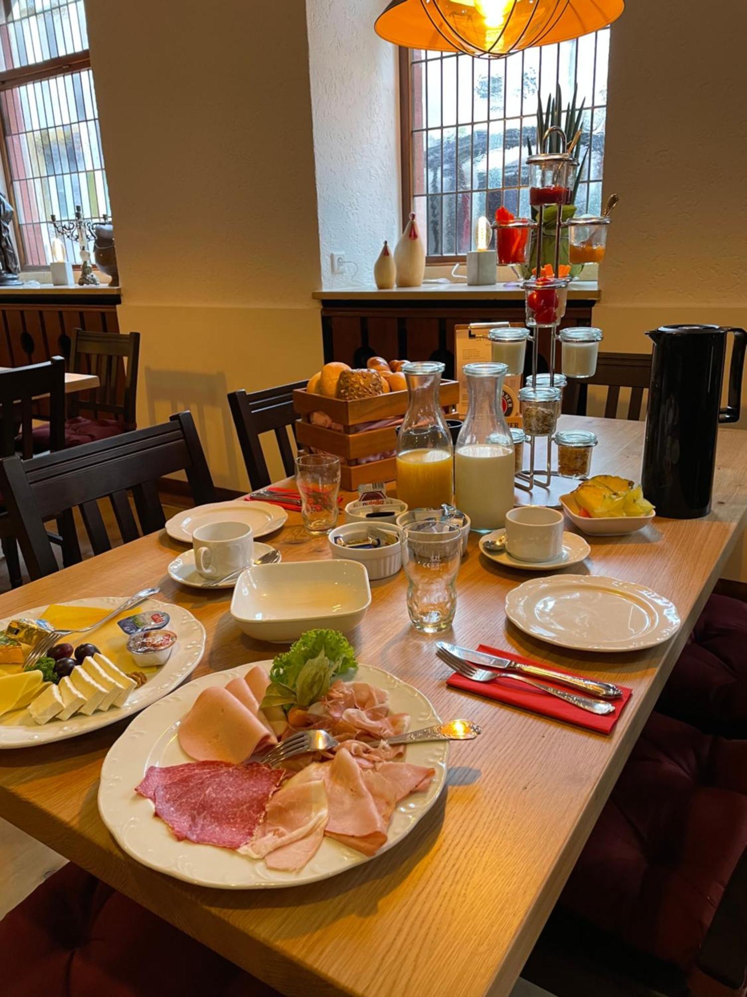 Kröv Ratskeller Hotel & Restaurant מראה חיצוני תמונה