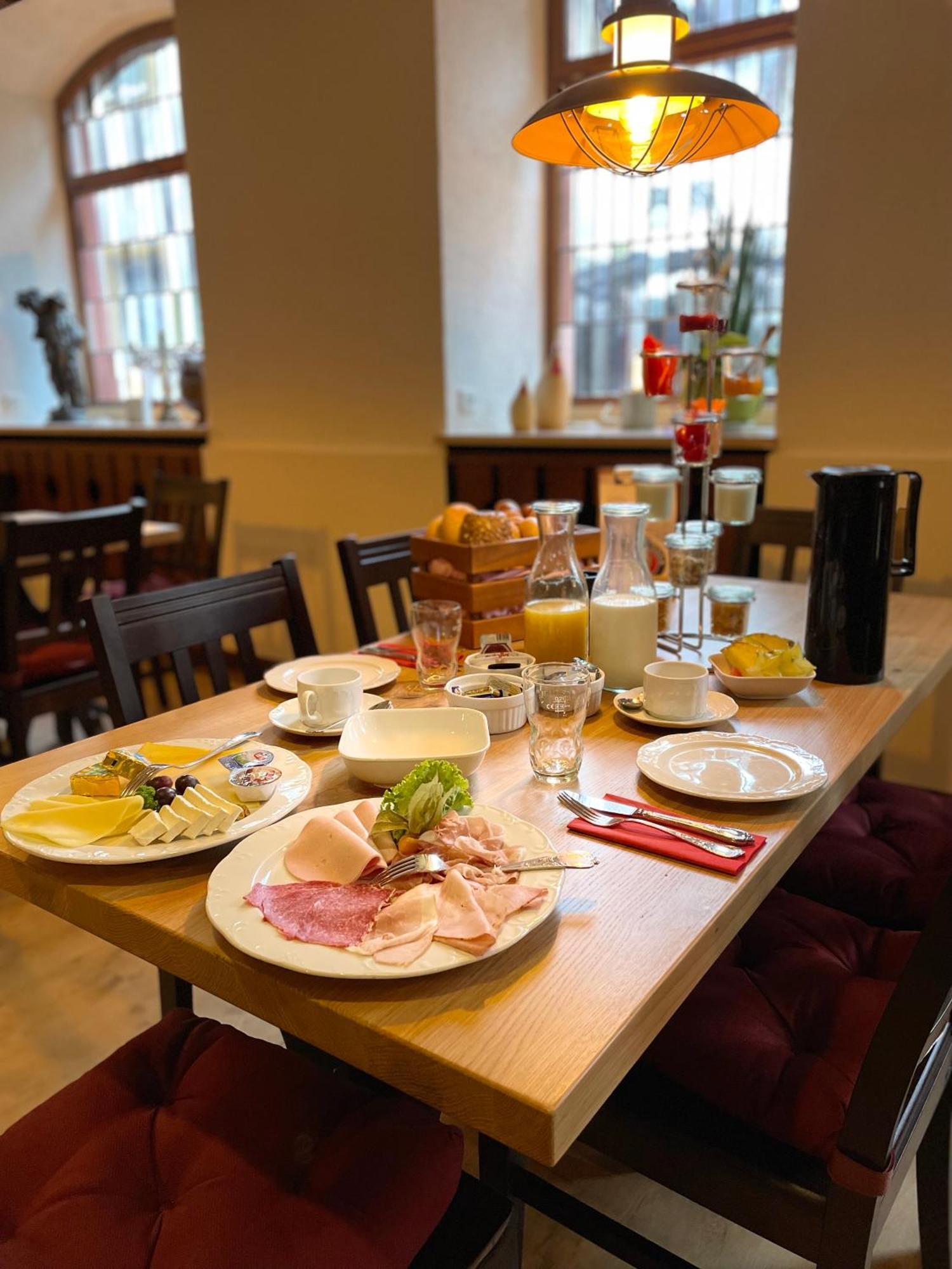 Kröv Ratskeller Hotel & Restaurant מראה חיצוני תמונה
