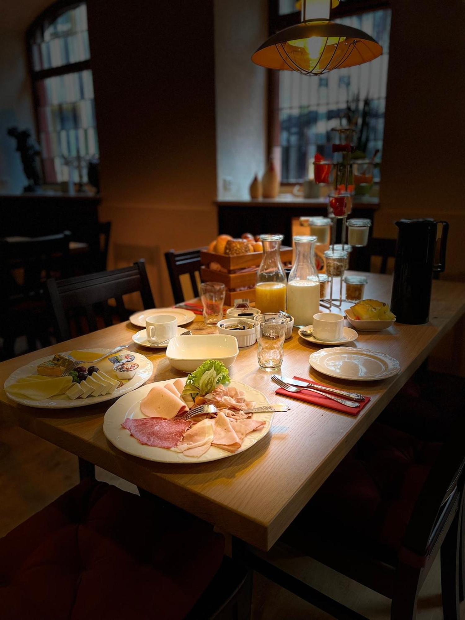 Kröv Ratskeller Hotel & Restaurant מראה חיצוני תמונה